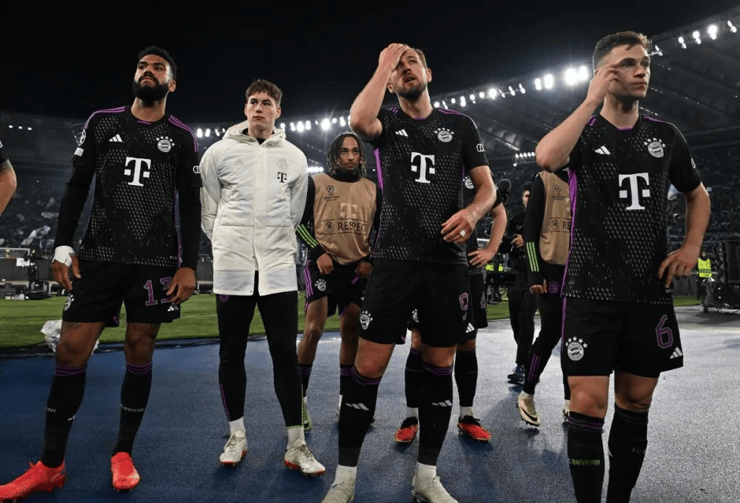 日韩退役国脚参加五人制比赛，李同国、本田圭佑、南雄太出战（日韩退役国脚齐聚五人制赛：李同国、本田圭佑、南雄太登场）