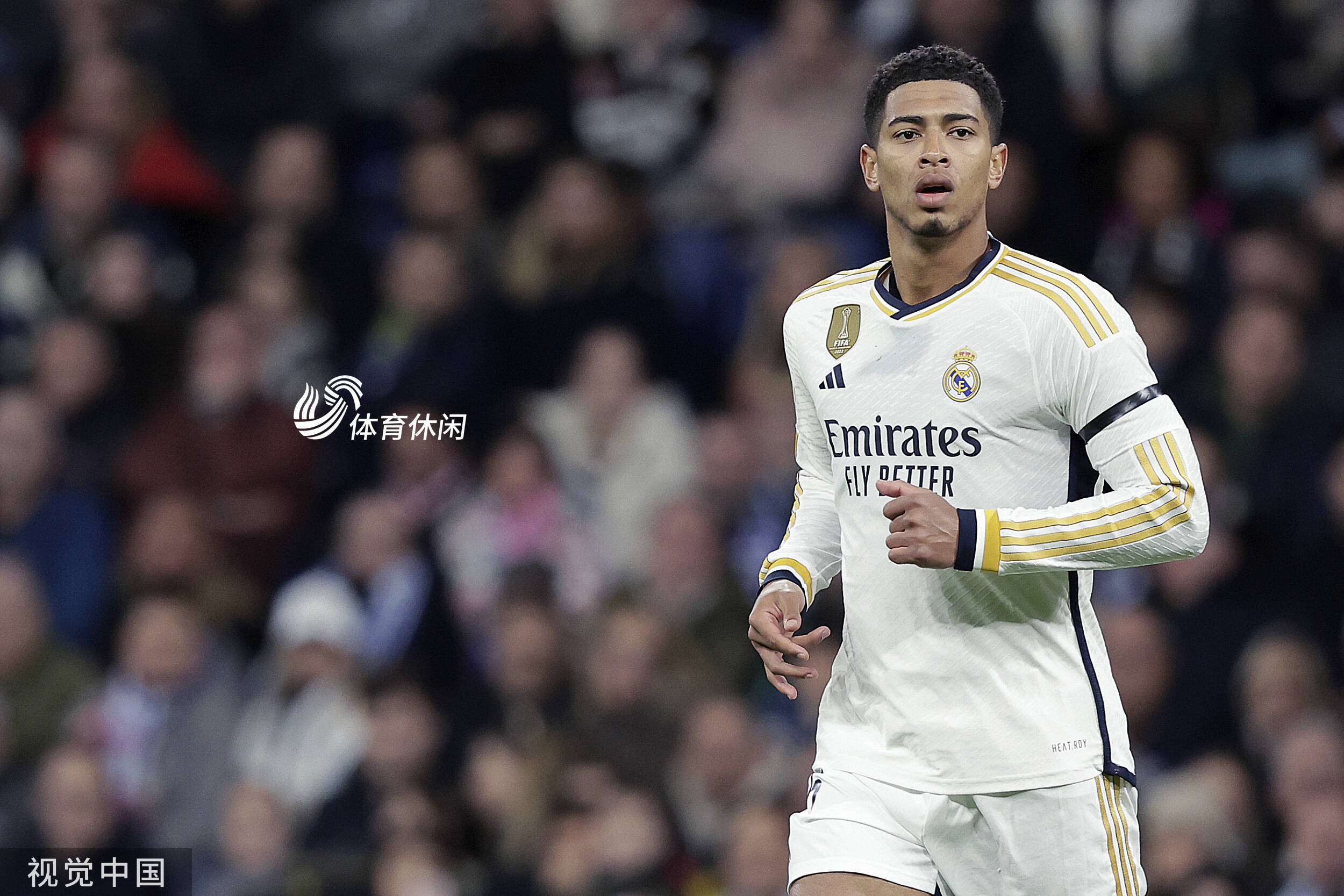 体操新星斩获五金 赛艇健儿破浪夺魁“东莞飞人”卫冕落泪（体操新秀豪取五金 赛艇健儿乘风夺冠 东莞飞人卫冕热泪盈眶）