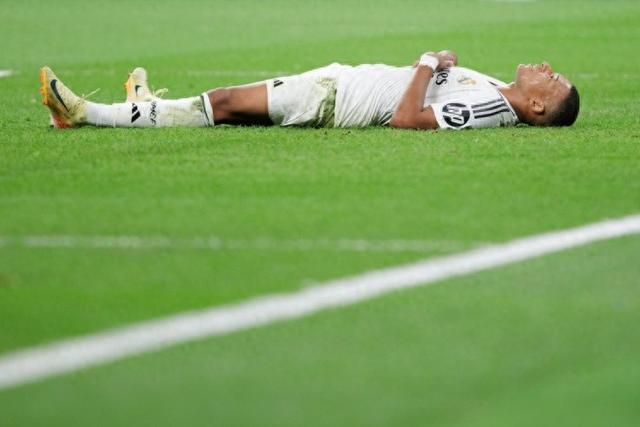 C罗和梅西的真实关系，刷新了球迷的认知