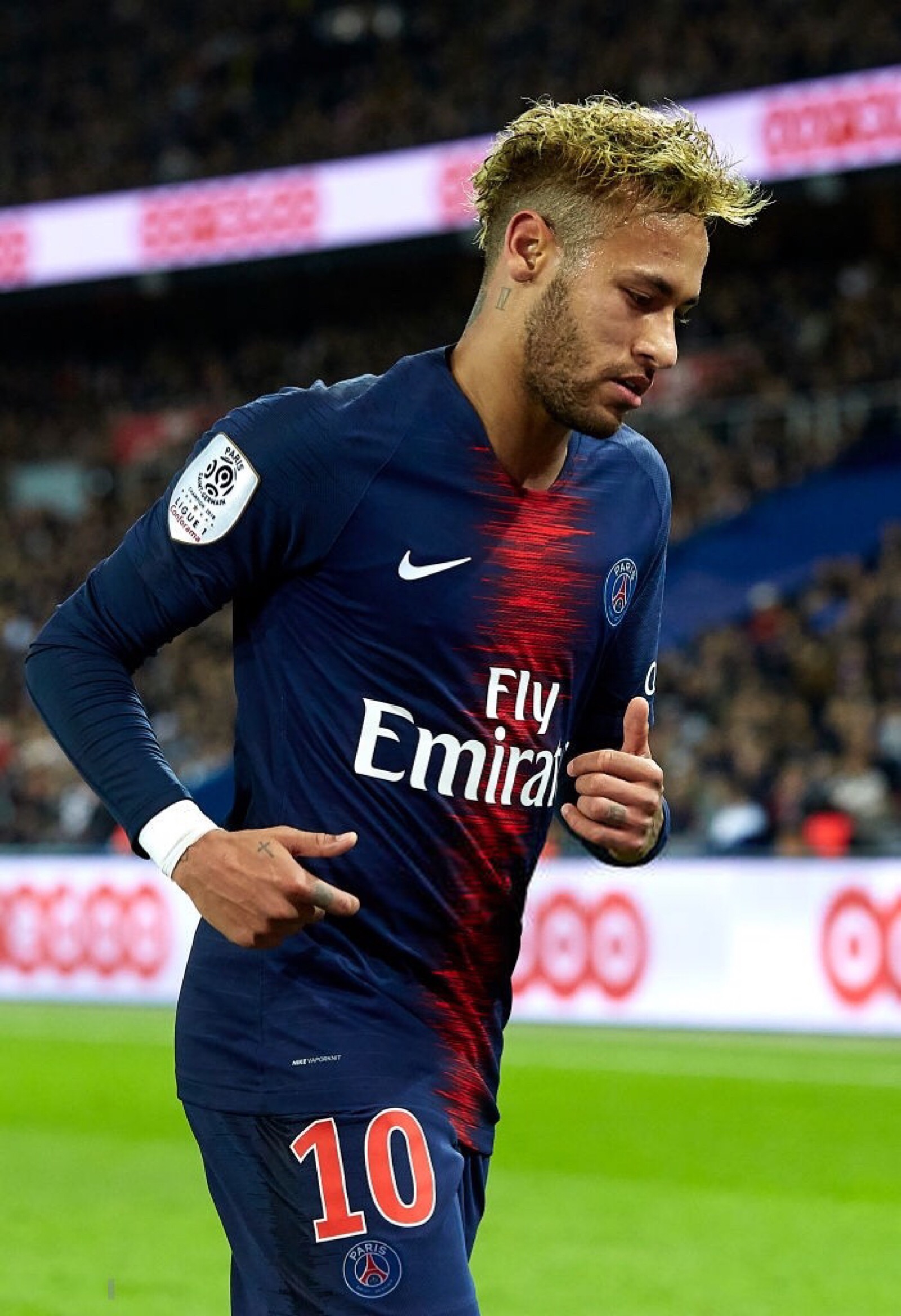 中足联纪律道德准则：球迷歧视行为将使俱乐部至少被罚50万元（中足联新规：球迷涉歧视，俱乐部罚款不低于50万元）