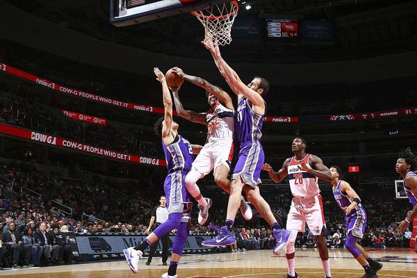 梅西季后赛数据：6场6球7助攻，率迈阿密首夺总冠军（梅西季后赛狂飙：6战6球7助，带领迈阿密首次加冕总冠军）