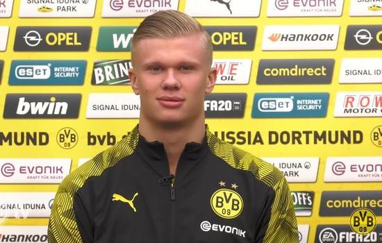 中超官方发2025赛季前四排名走势图：榜首共12次易主