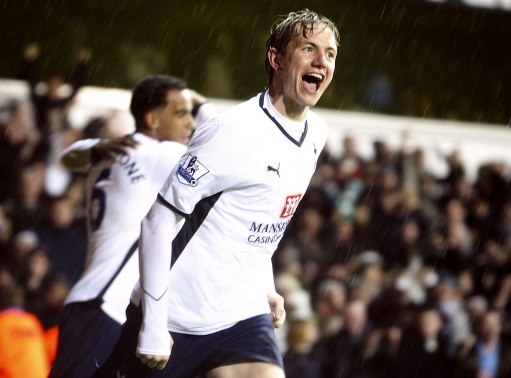 球队越打越自信（球队愈战愈勇）