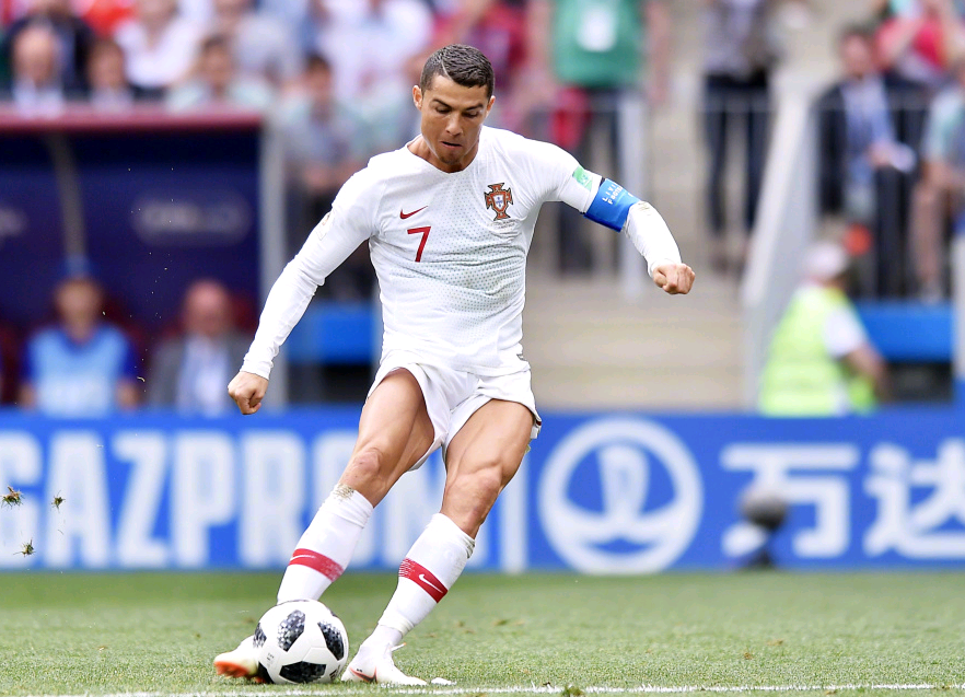 21世纪五大联赛外场球员出场时间榜：C罗、拉莫斯、梅西前3（21世纪五大联赛外场球员出场时间排行榜：C罗、拉莫斯、梅西位列前三）