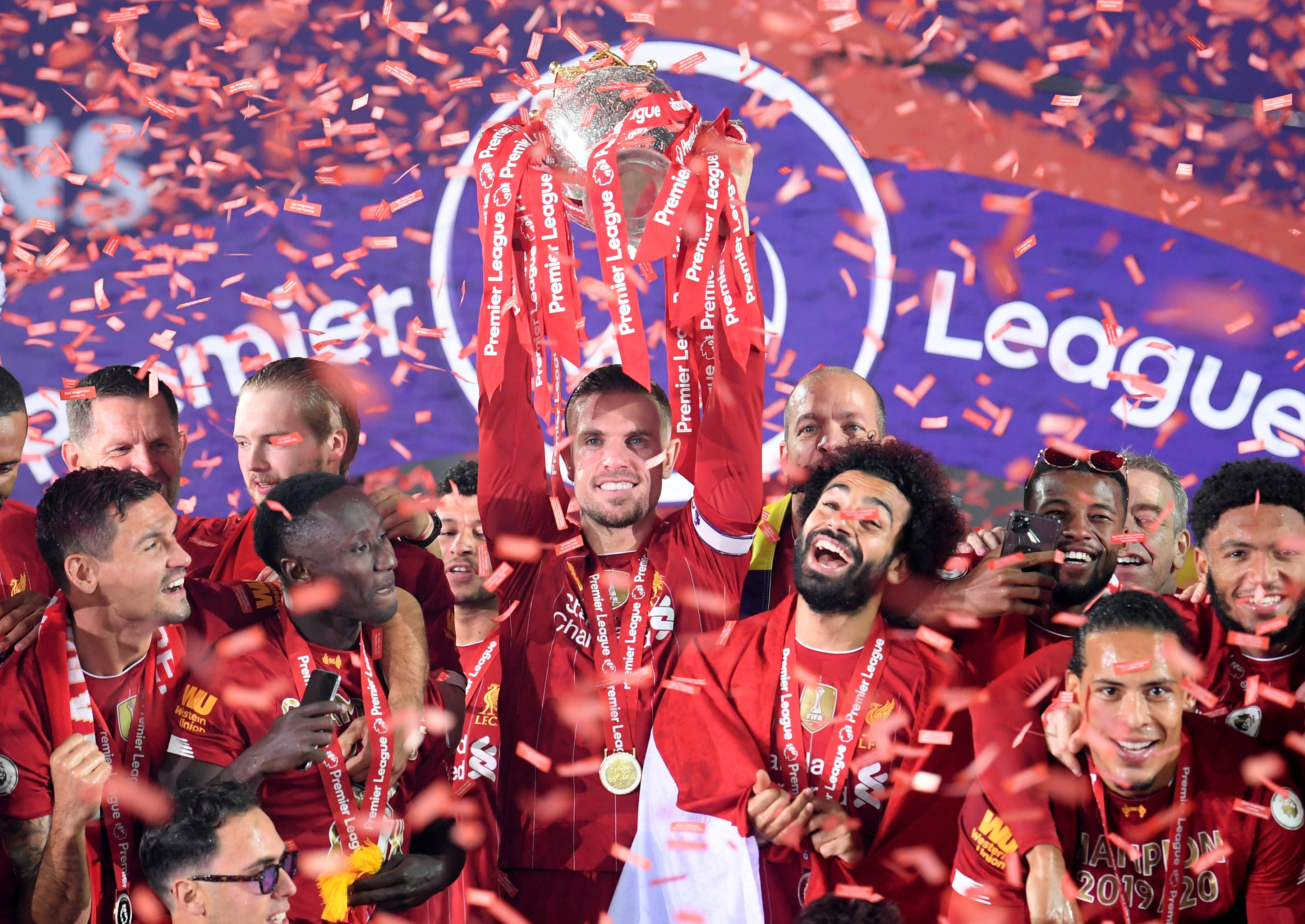 德转本期国家队身价榜：英格兰、法国、西班牙前3，阿根廷第9（德转最新国家队身价榜：英格兰、法国、西班牙包揽前三，阿根廷位列第9）