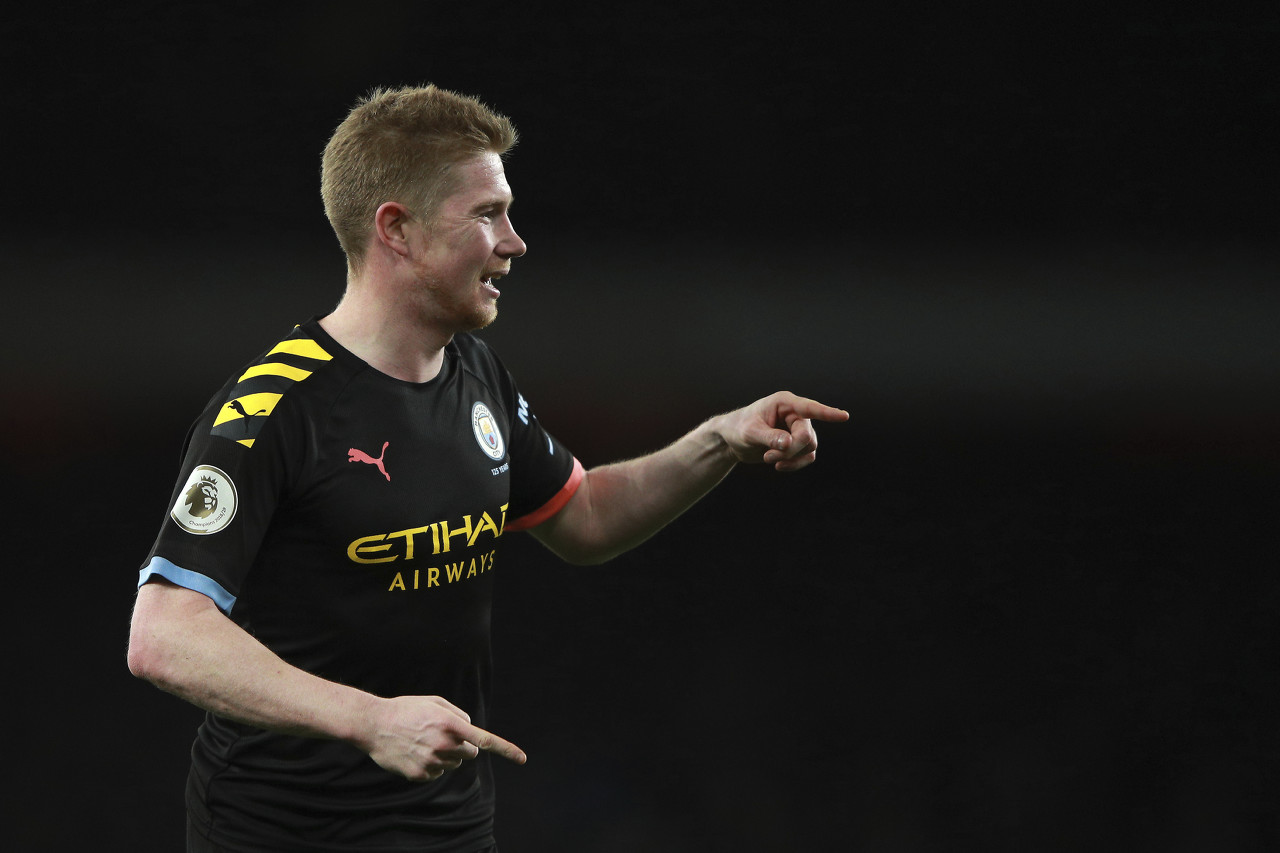 时隔27年重返世界杯正赛，苏格兰多地机场打出广告牌标语庆祝