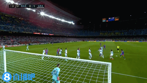 队报评法甲第14轮最佳阵：托万助朗斯登顶领衔，巴黎无人入选（《队报》评法甲第14轮最佳阵容：托万率朗斯称雄，巴黎零入选）