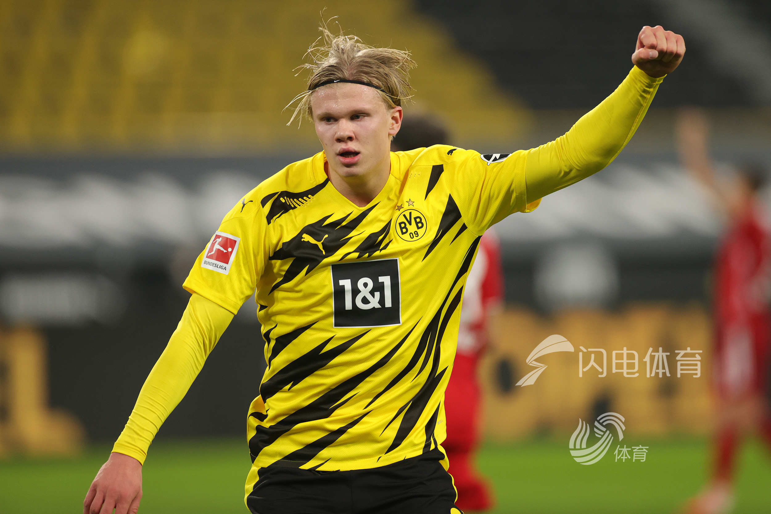 1-1战平，利物浦丢三分！英超积分榜：切尔西1-3惨败，阿森纳稳居榜首（英超综述：利物浦1-1憾平无缘三分，切尔西1-3不敌，阿森纳继续领跑积分榜）