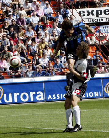 天空体育：米兰就引进努涅斯与利物浦进行初步接触