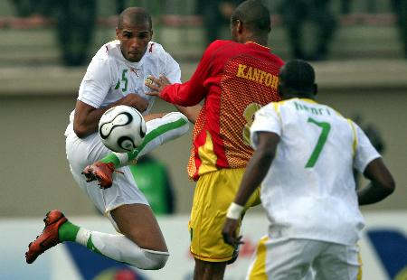 德转评年度最佳前锋：登贝莱、哈兰德、凯恩、姆巴佩入围（德转公布年度最佳前锋候选名单：哈兰德、凯恩、姆巴佩、登贝莱在列）