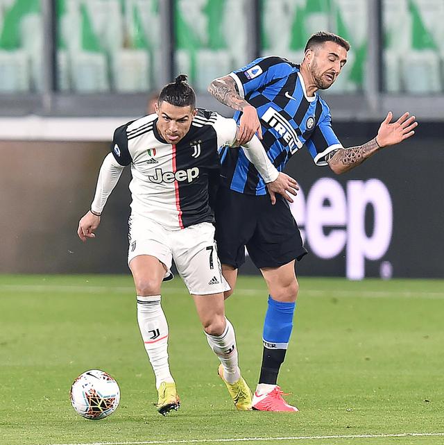 埃尔切主帅：我们球场太长了，不好限制姆巴佩和维尼修斯反击（埃尔切主帅：球场过长，难以遏制姆巴佩与维尼修斯的反击）